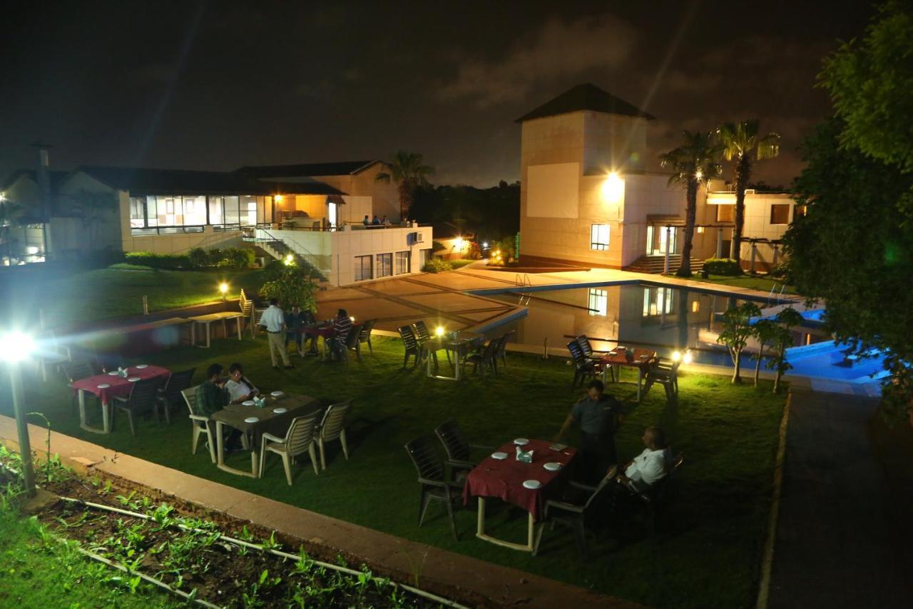 คอตต้อน คันทรี คลับ แอนด์ รีสอร์ต Hotel ฮูบลิ ภายนอก รูปภาพ